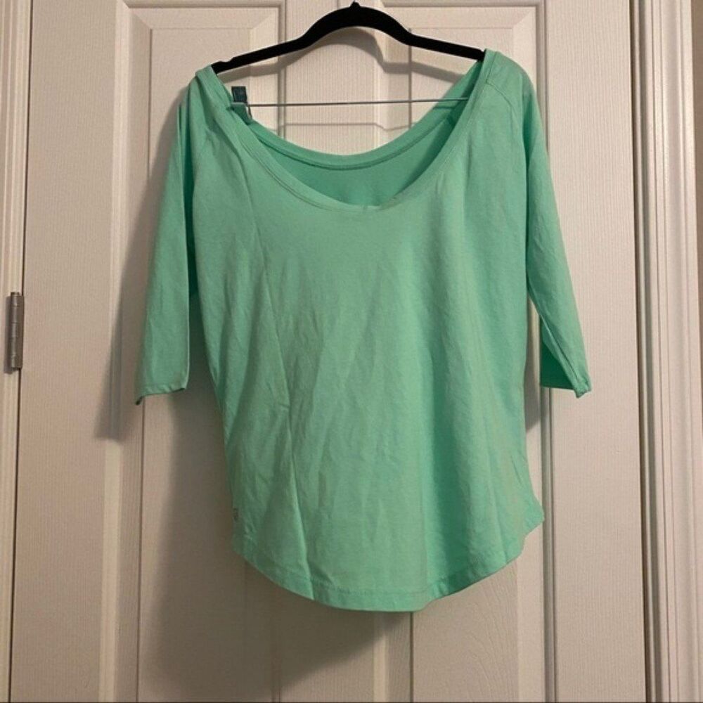 Fabletics Shamrock Palisades Tee XS